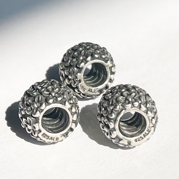 PANDORA Rare Perfect Posies Charm Floral 
Retired Flower Bead - 790566 - Picture 4 of 8